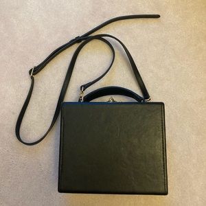 Pop & Suki Box Bag in Black